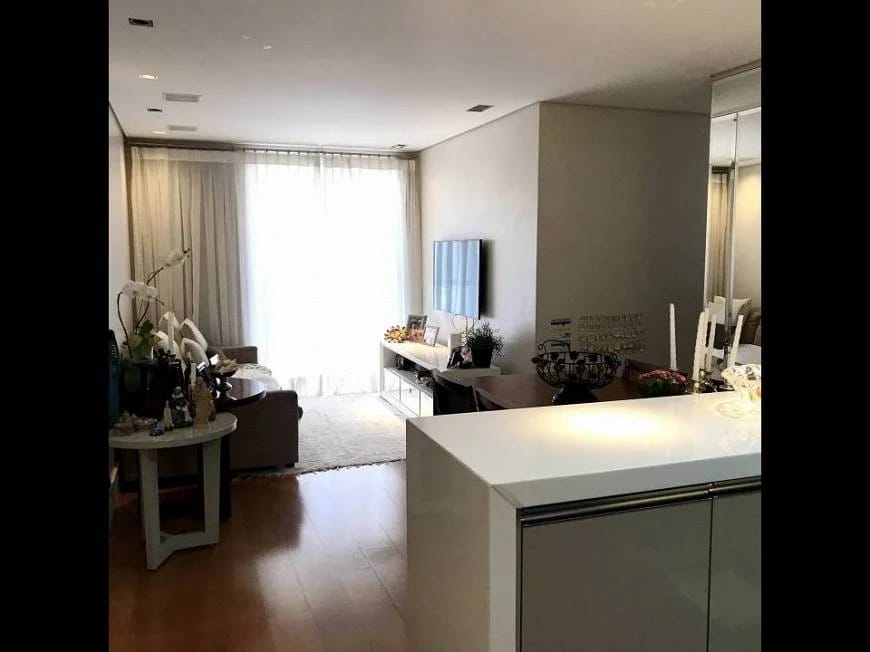 Apartamento à venda com 2 quartos, 69m² - Foto 1