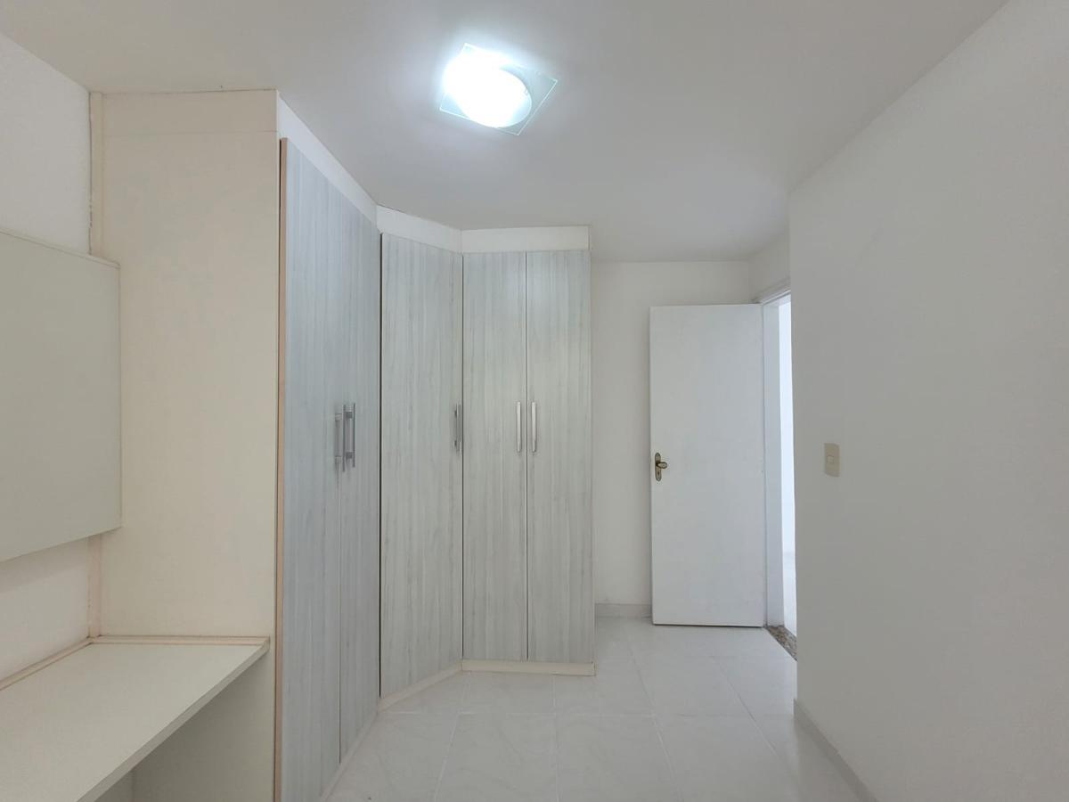 Apartamento à venda com 2 quartos, 85m² - Foto 18