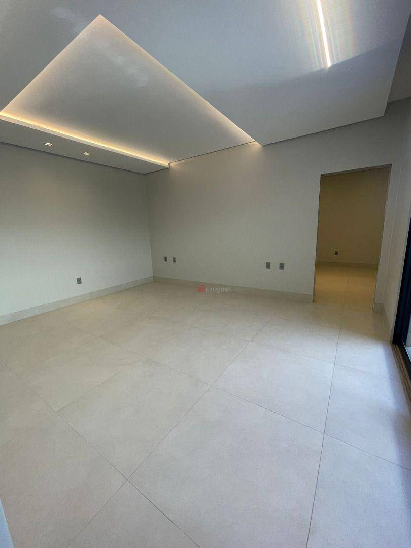 Casa de Condomínio à venda com 3 quartos, 331m² - Foto 23