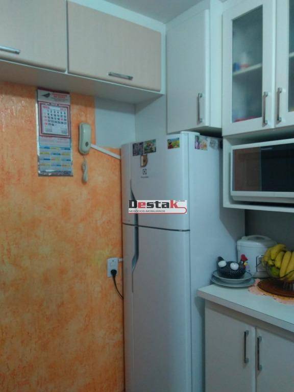 Apartamento à venda com 2 quartos, 48m² - Foto 7