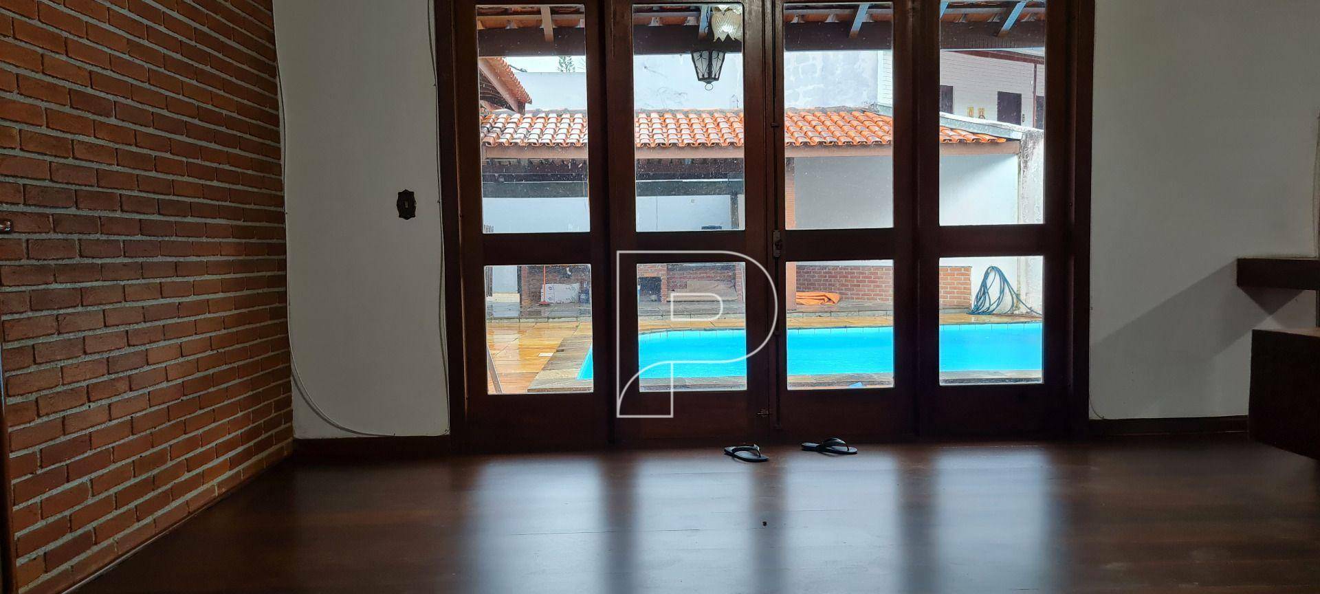 Casa à venda com 3 quartos, 318m² - Foto 7