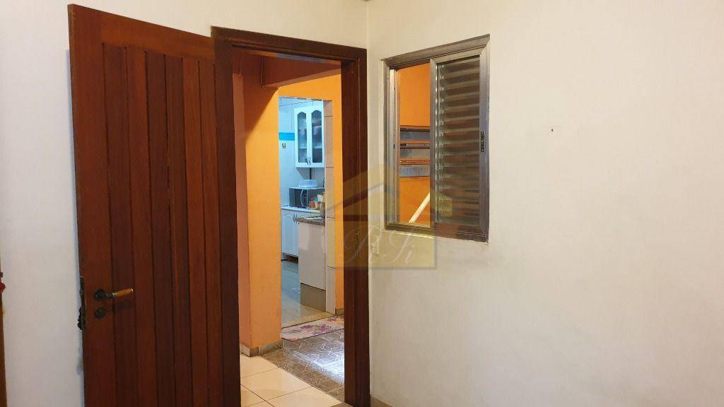 Sobrado à venda com 6 quartos, 350m² - Foto 33