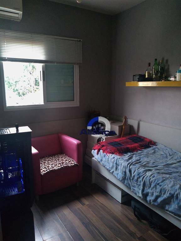 Sobrado à venda com 3 quartos, 70m² - Foto 2