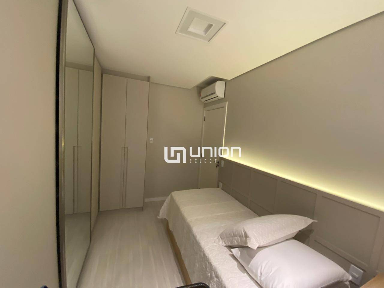 Apartamento à venda com 2 quartos, 75m² - Foto 17