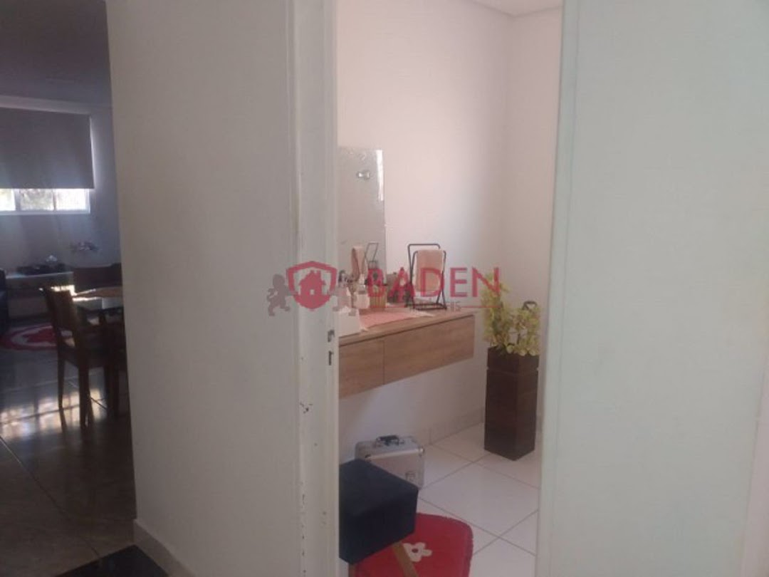 Casa de Condomínio à venda com 3 quartos, 215m² - Foto 13