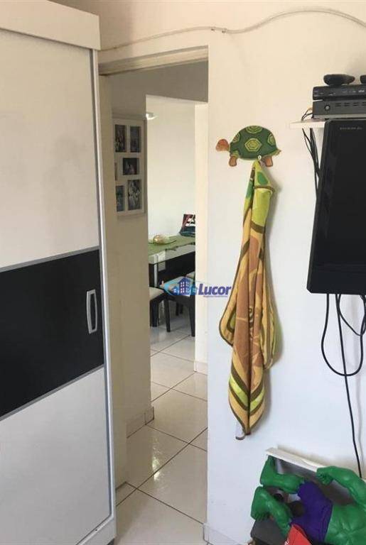 Apartamento à venda com 2 quartos, 58m² - Foto 11