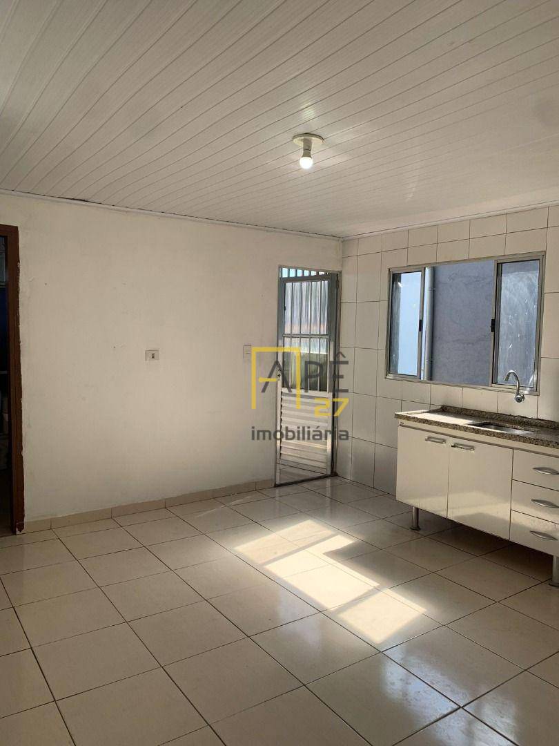 Casa para alugar com 1 quarto, 40m² - Foto 11