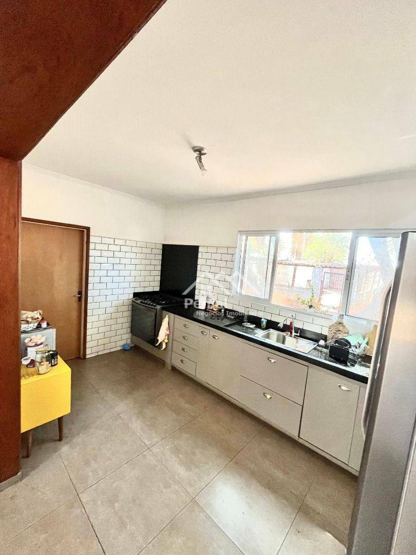 Chácara à venda com 5 quartos, 571m² - Foto 4