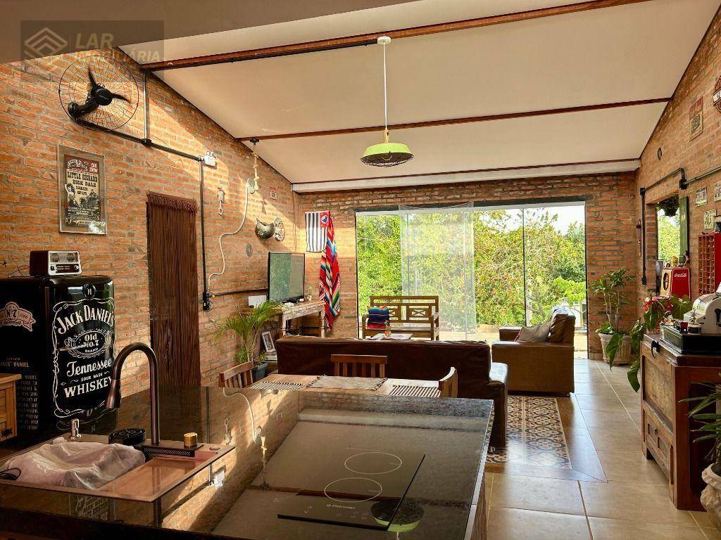 Chácara, 3 quartos, 1089 m² - Foto 1