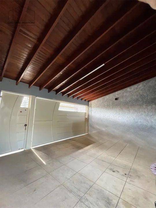 Casa à venda com 4 quartos, 197m² - Foto 2