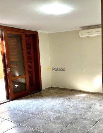 Casa para alugar com 4 quartos, 597m² - Foto 27