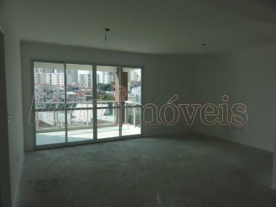 Apartamento à venda com 3 quartos, 220m² - Foto 2