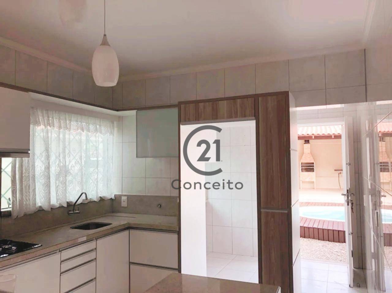 Casa à venda com 2 quartos, 170m² - Foto 11