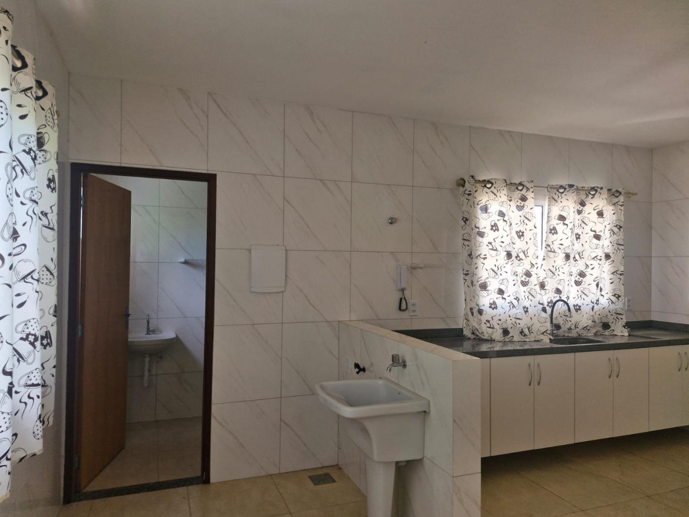 Casa à venda com 2 quartos, 80m² - Foto 17