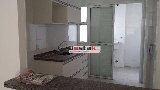 Apartamento à venda com 3 quartos, 82m² - Foto 2