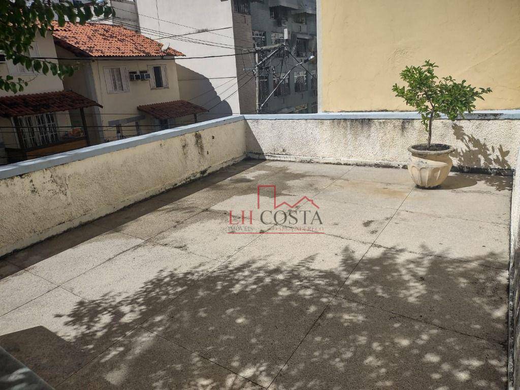 Casa à venda com 4 quartos, 165m² - Foto 46