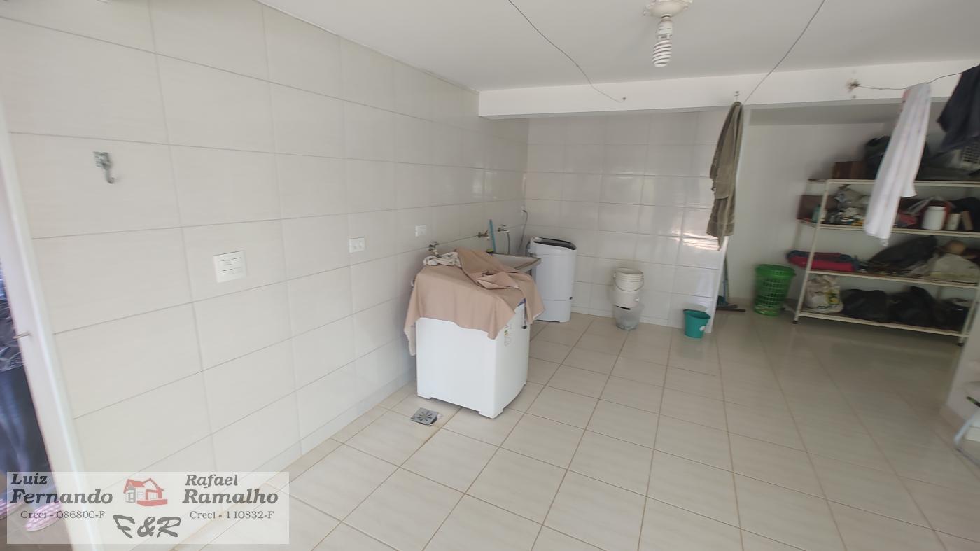 Casa à venda com 3 quartos, 400m² - Foto 20