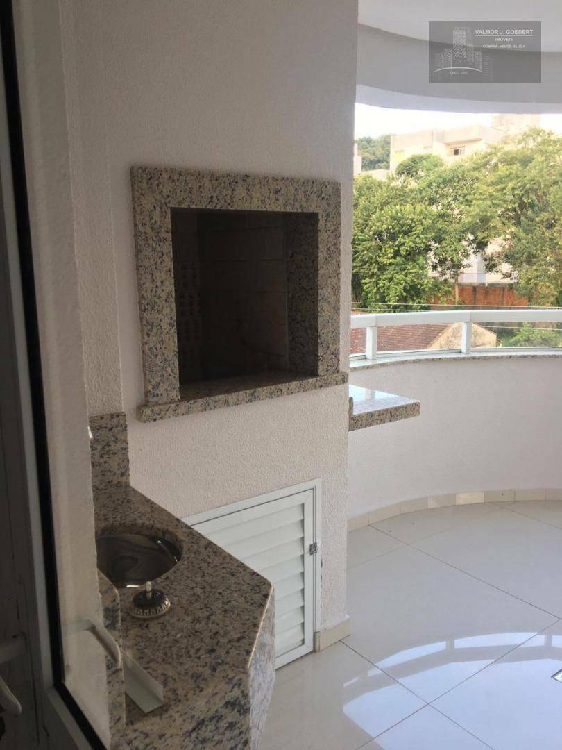 Apartamento à venda com 3 quartos, 215m² - Foto 5