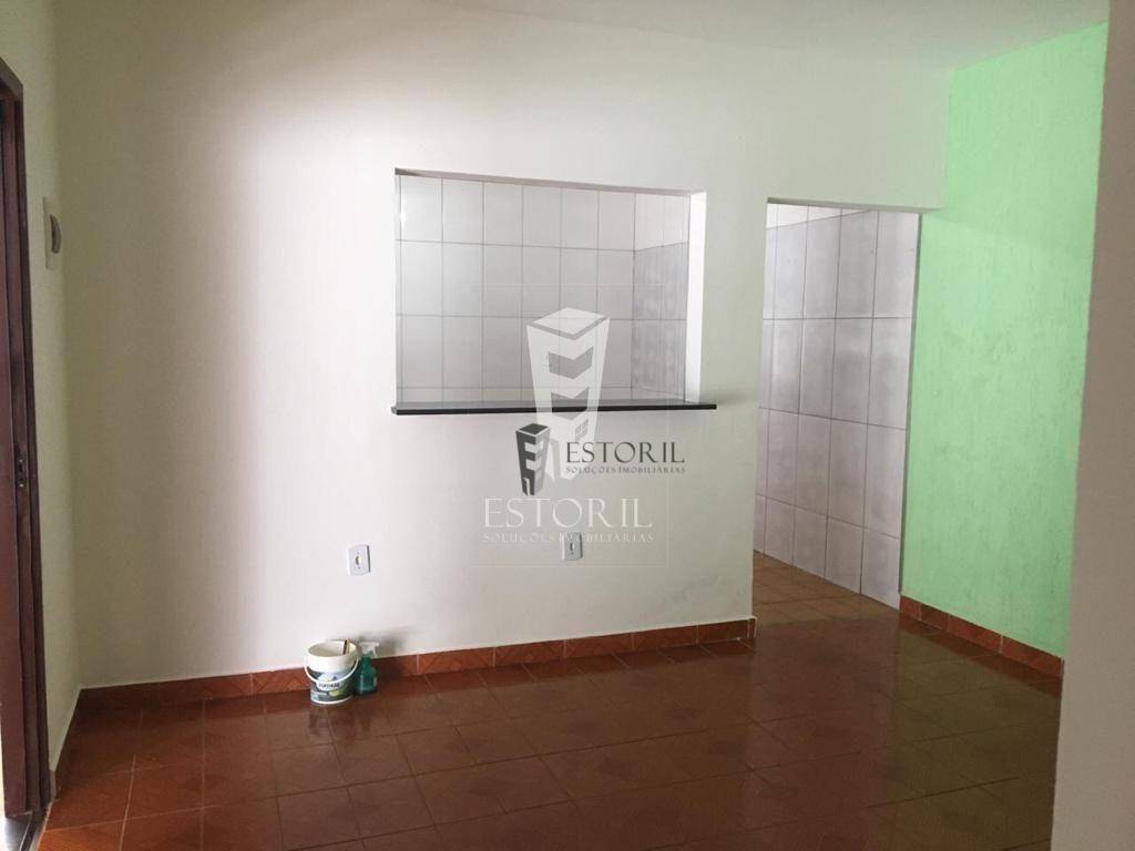 Casa à venda com 2 quartos, 120m² - Foto 11