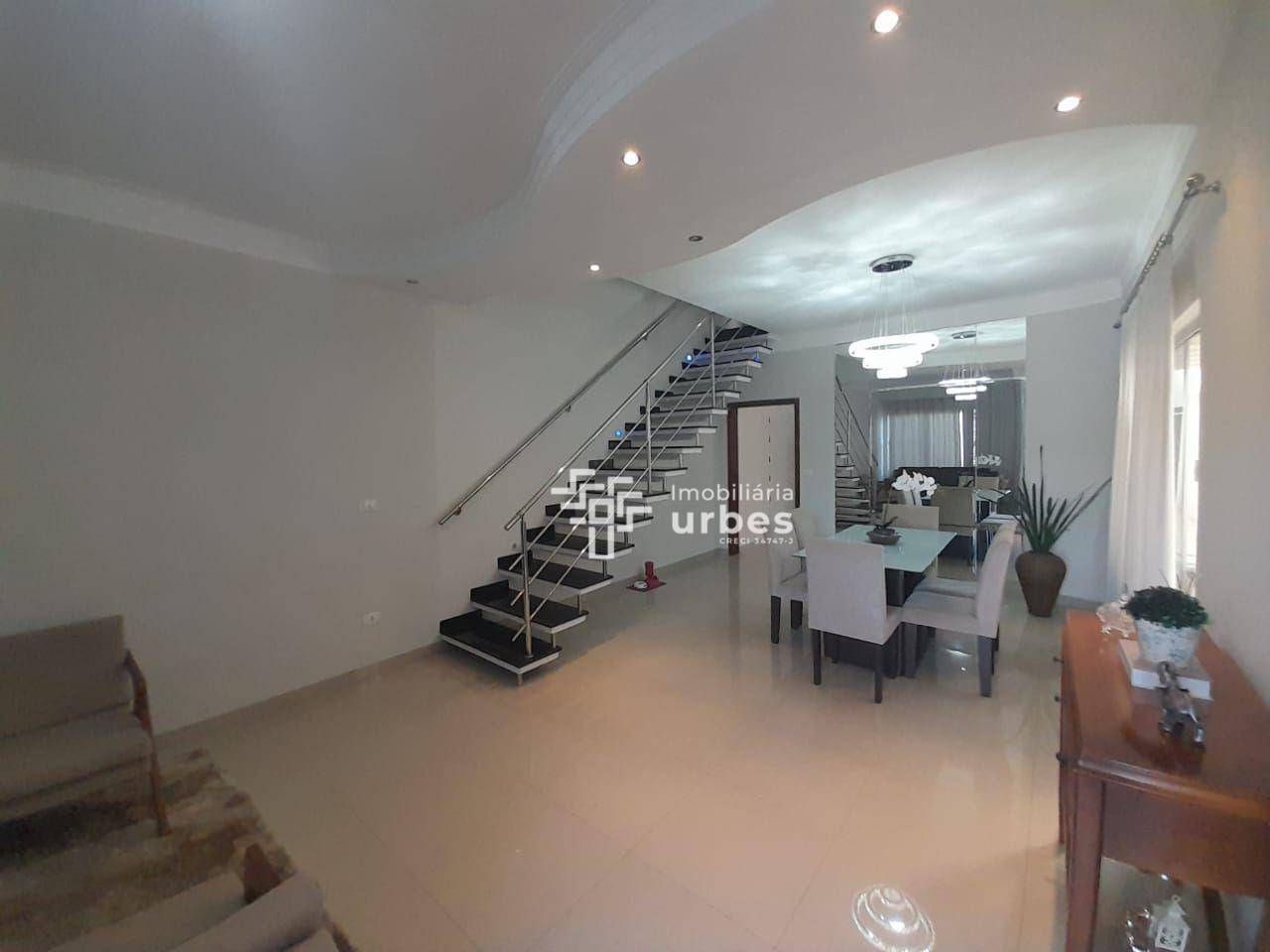 Casa à venda com 3 quartos, 192m² - Foto 2