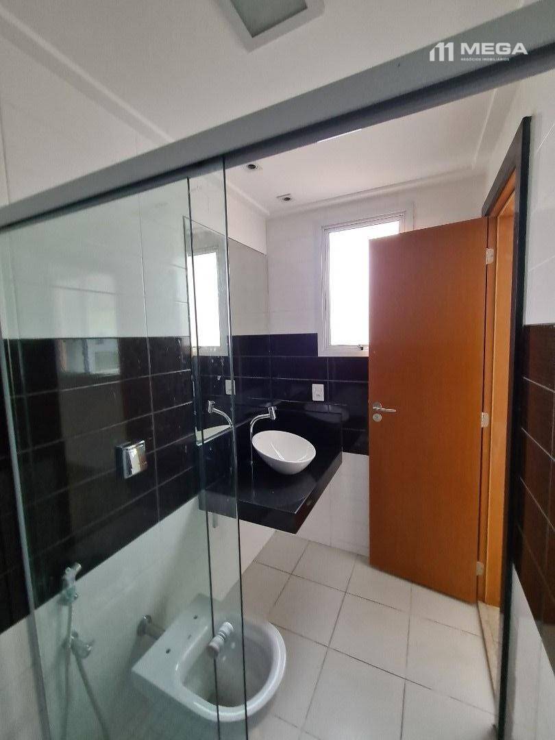 Apartamento à venda com 4 quartos, 141m² - Foto 11