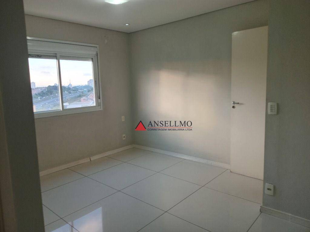 Apartamento para alugar com 3 quartos, 107m² - Foto 13