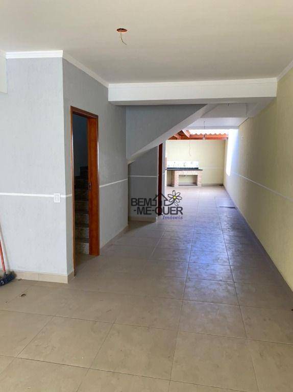 Sobrado à venda com 3 quartos, 186m² - Foto 1