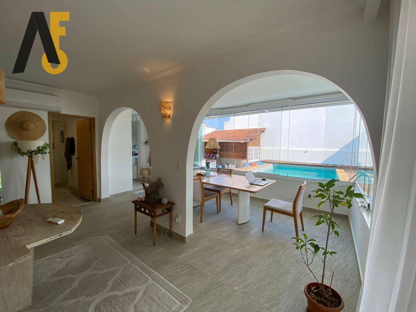 Casa à venda com 4 quartos, 318m² - Foto 4