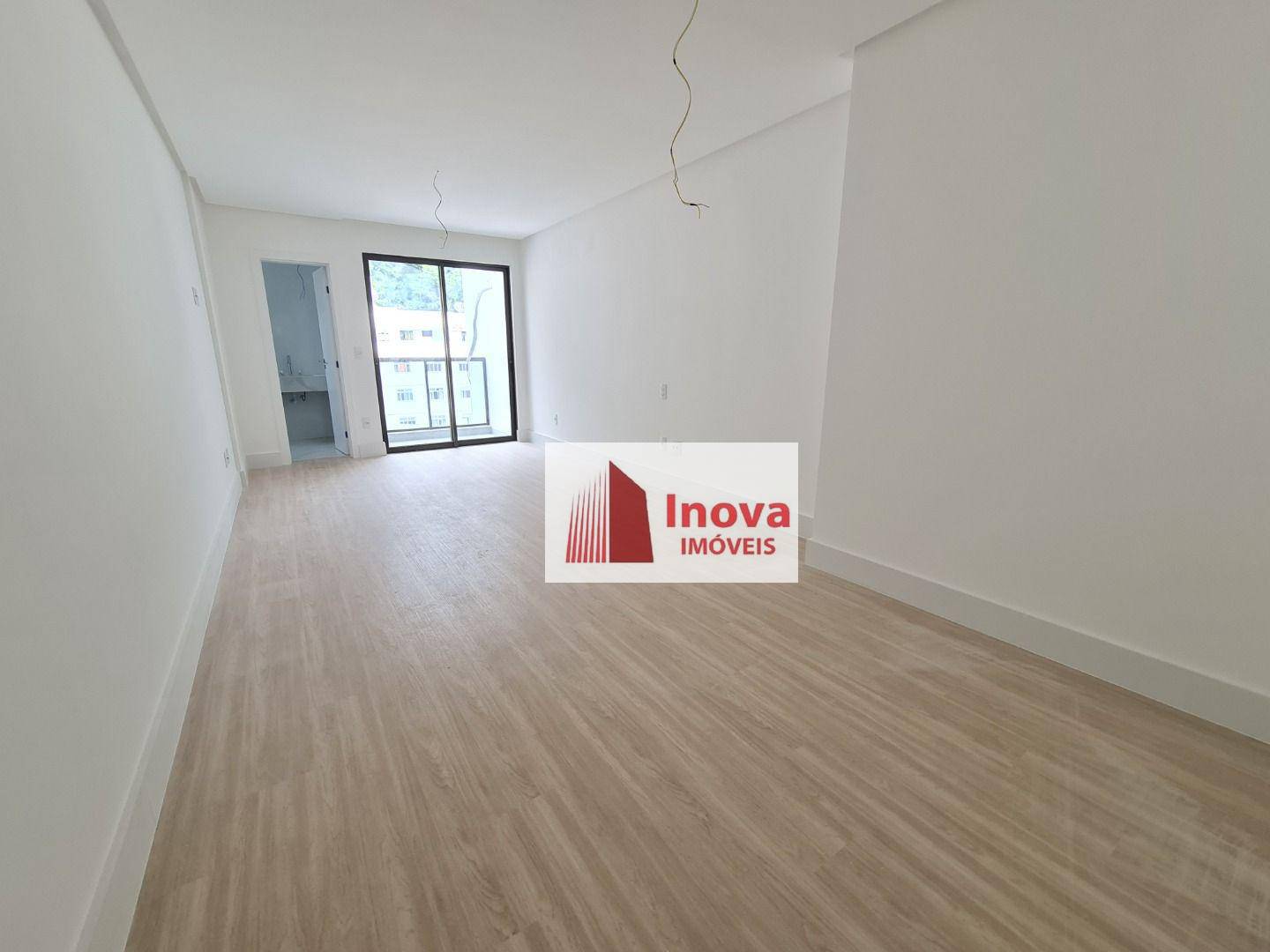 Apartamento à venda com 4 quartos, 225m² - Foto 16