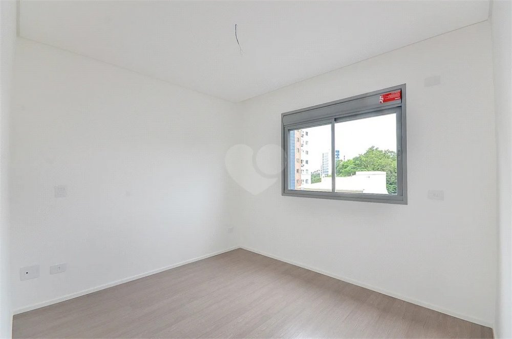 Apartamento à venda com 3 quartos, 95m² - Foto 11