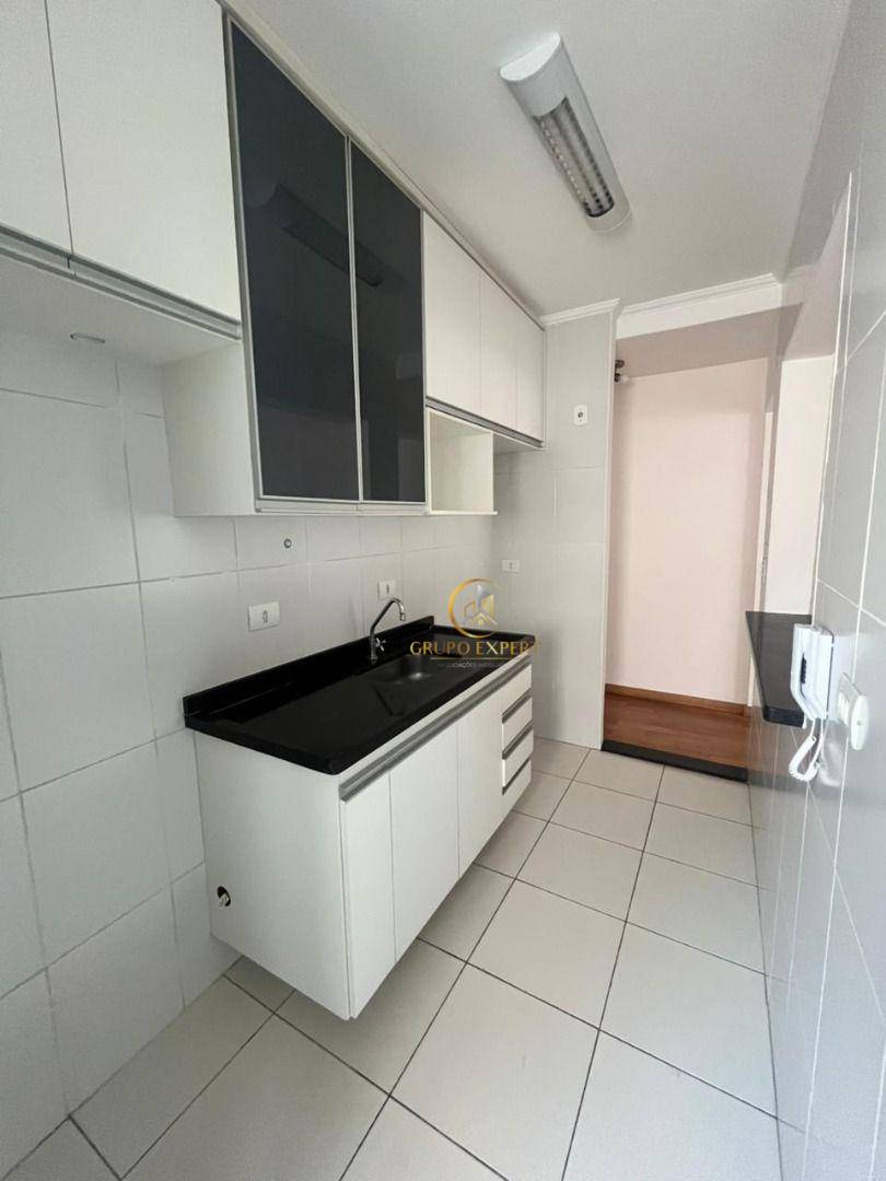 Apartamento para alugar com 2 quartos, 72m² - Foto 12