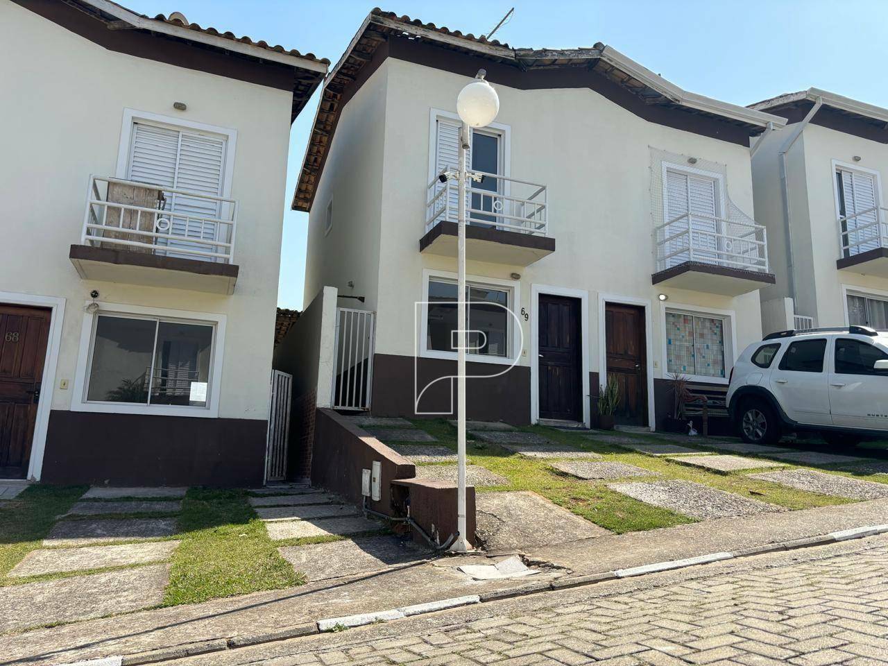 Casa de Condomínio à venda e aluguel com 2 quartos, 60m² - Foto 1