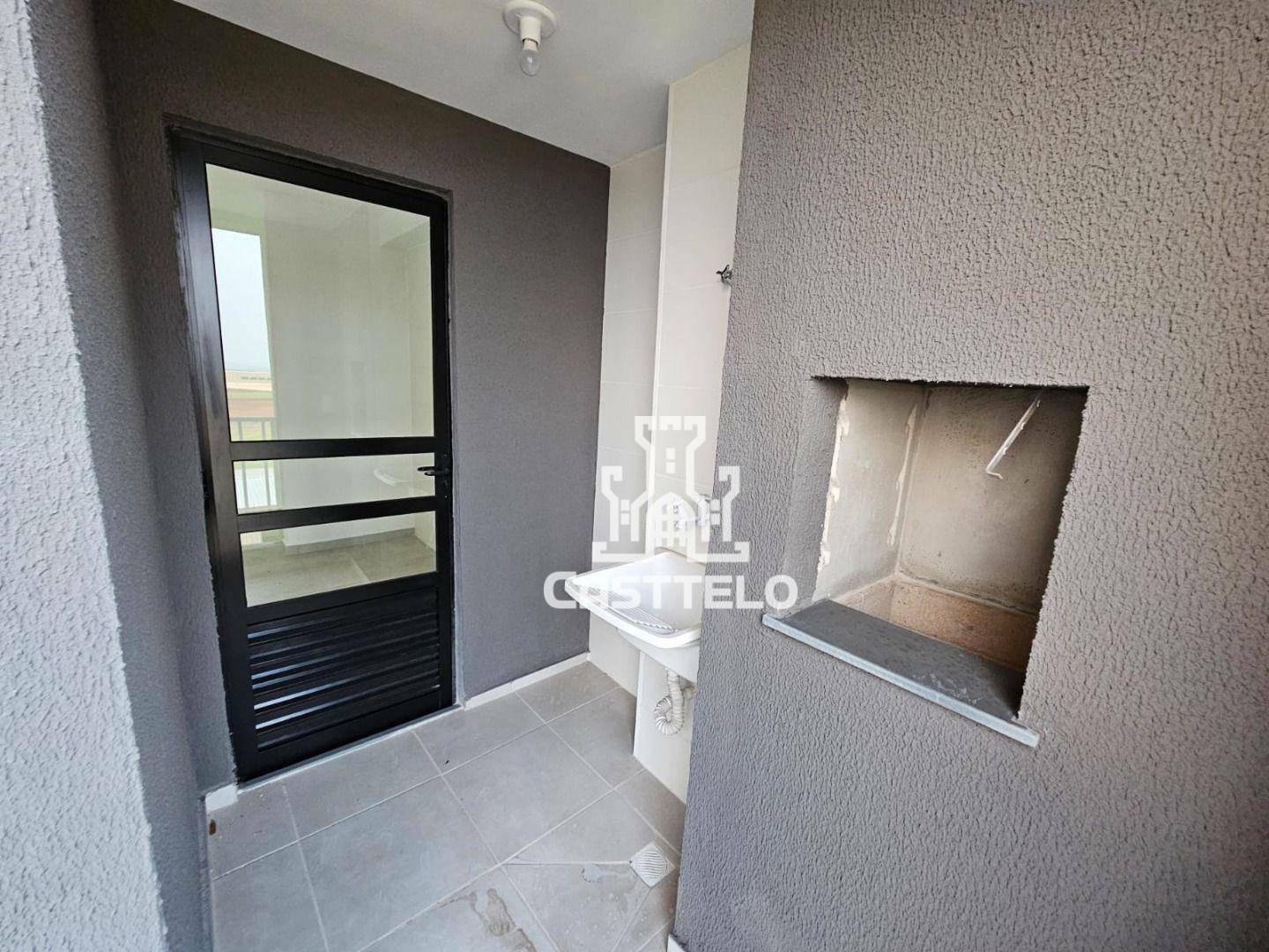 Apartamento para alugar com 2 quartos, 47m² - Foto 15