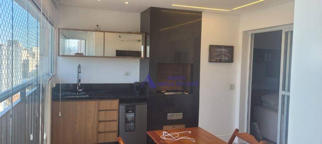 Apartamento à venda com 3 quartos, 106m² - Foto 1