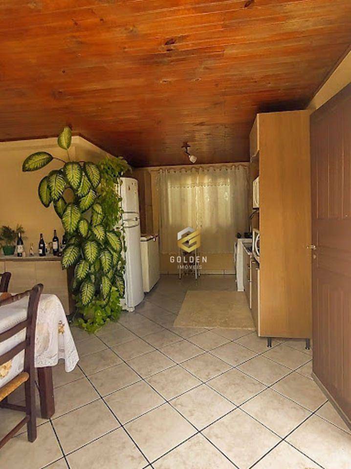 Casa à venda com 3 quartos, 90m² - Foto 14