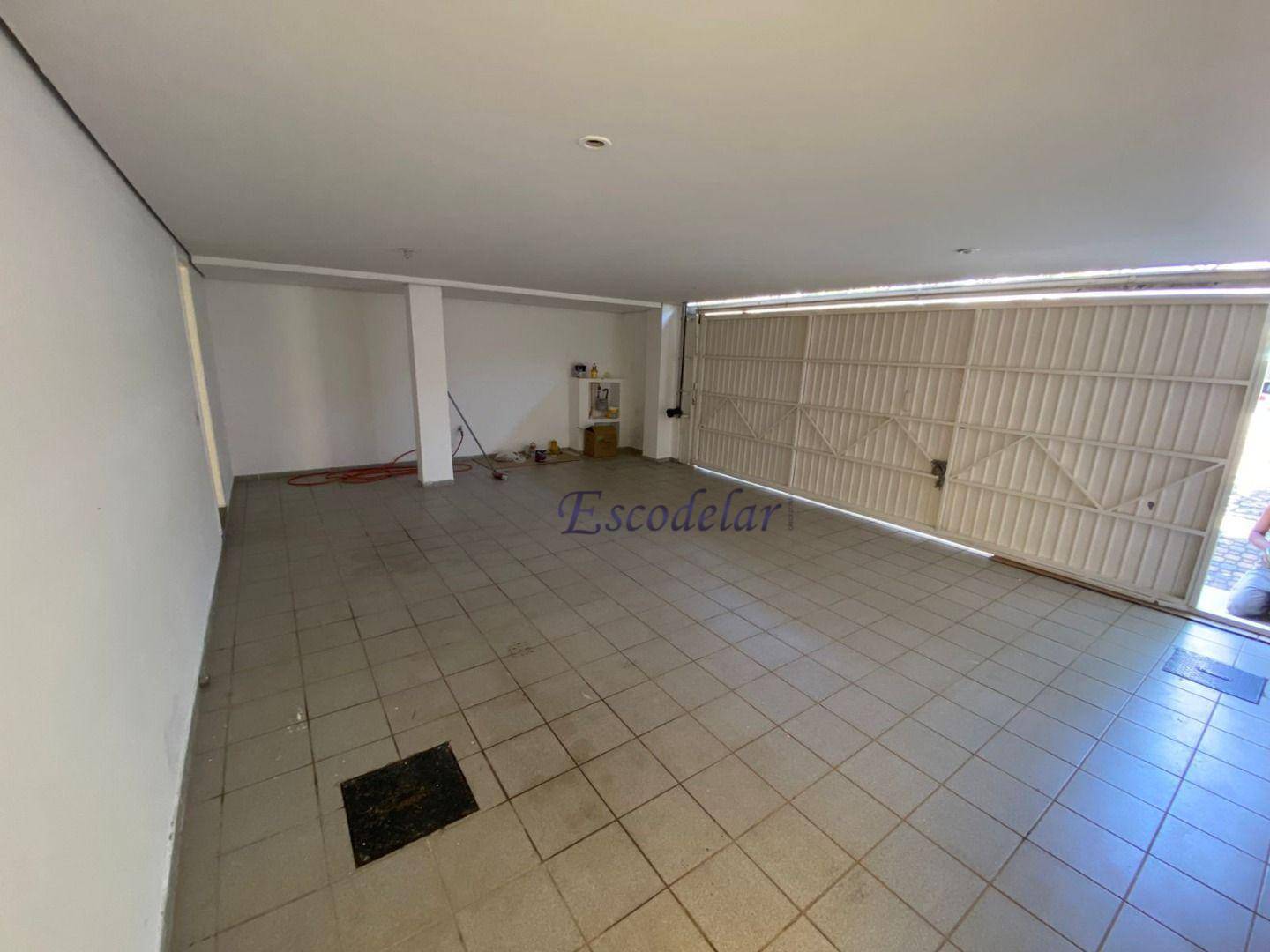 Casa para alugar com 3 quartos, 375m² - Foto 7