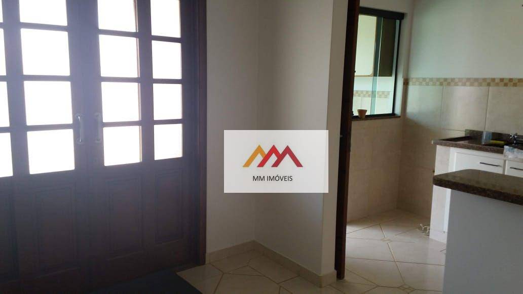 Casa à venda com 3 quartos, 180m² - Foto 14