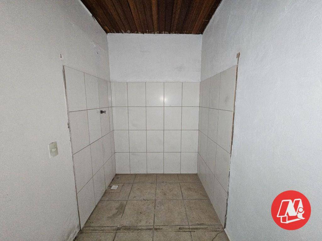 Casa para alugar com 4 quartos, 280m² - Foto 17