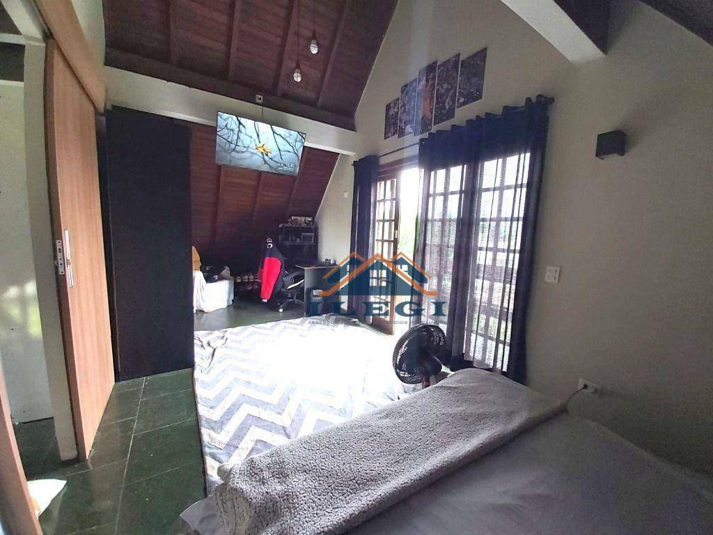 Casa de Condomínio à venda com 4 quartos, 360m² - Foto 35