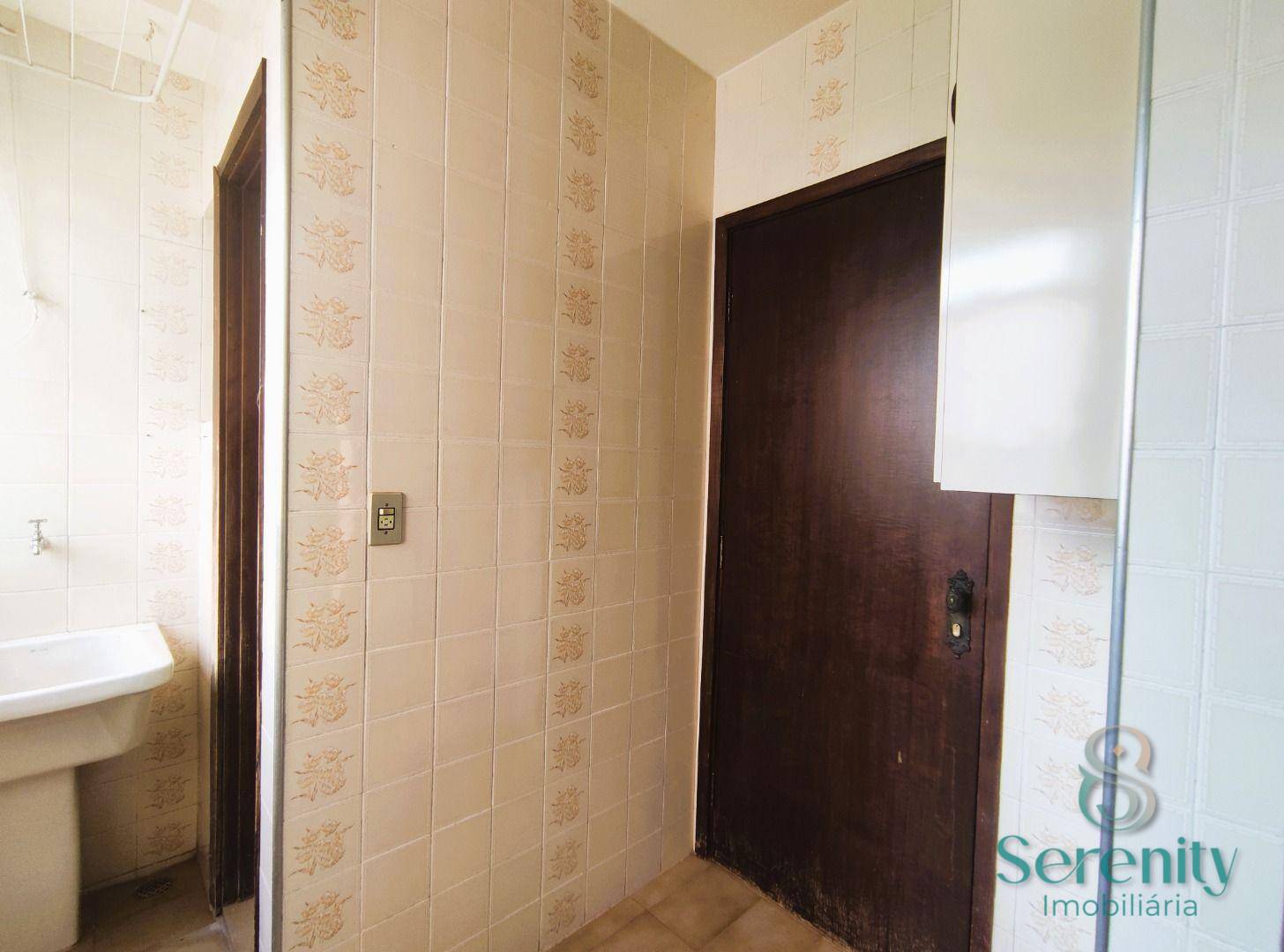 Apartamento para alugar com 2 quartos, 65m² - Foto 8