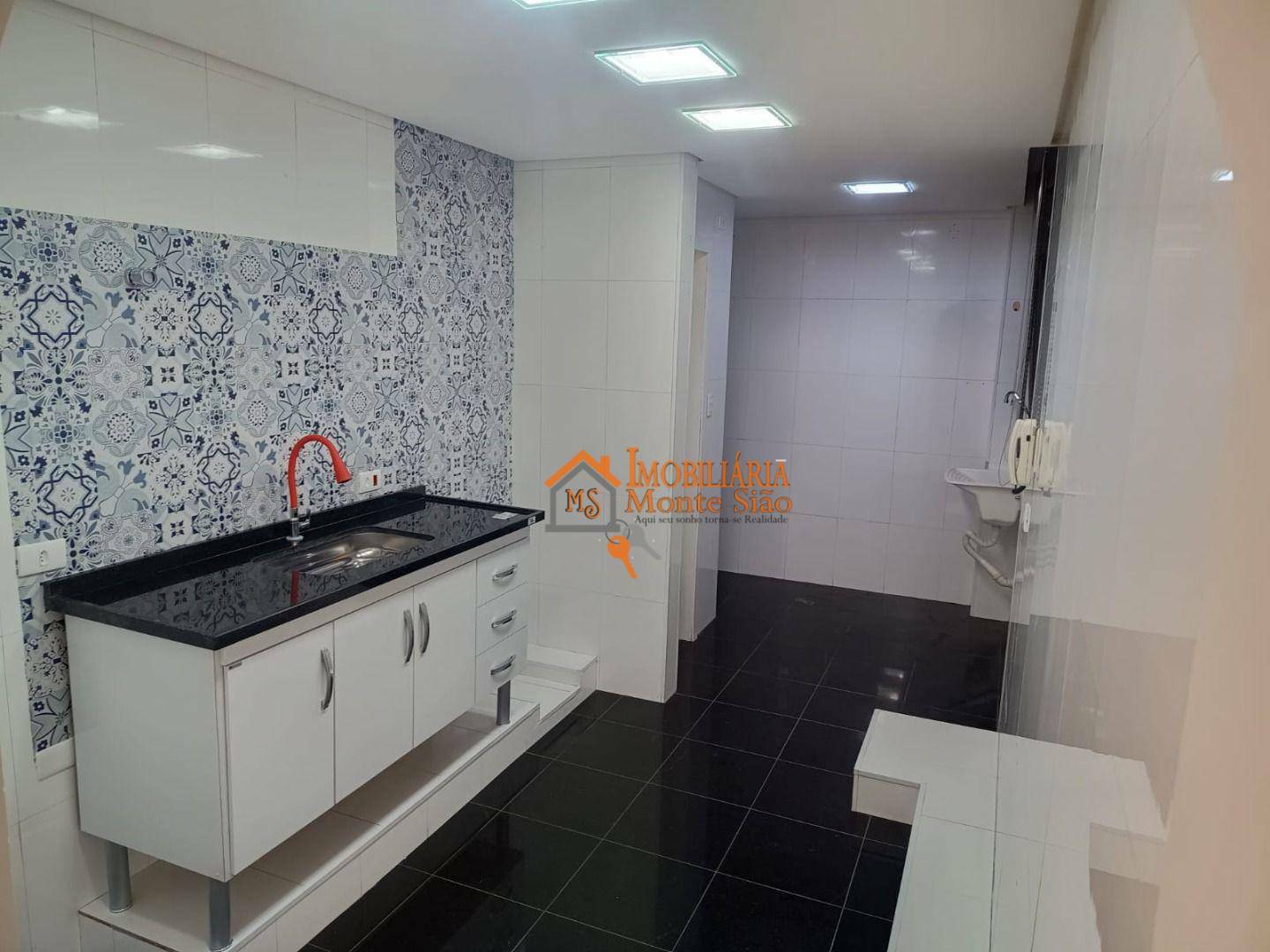 Apartamento à venda com 2 quartos, 67m² - Foto 11