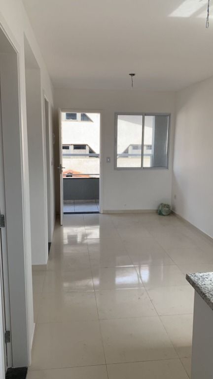 Apartamento à venda com 2 quartos, 38m² - Foto 3