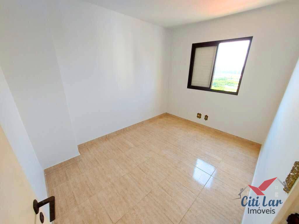 Apartamento à venda com 2 quartos, 60m² - Foto 15