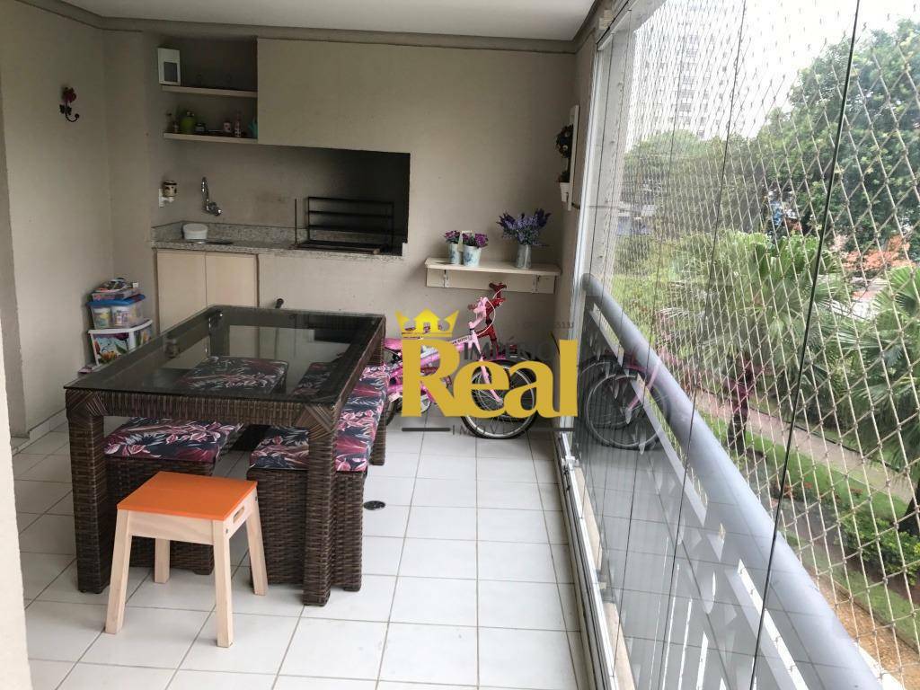 Apartamento para alugar com 3 quartos, 172m² - Foto 2