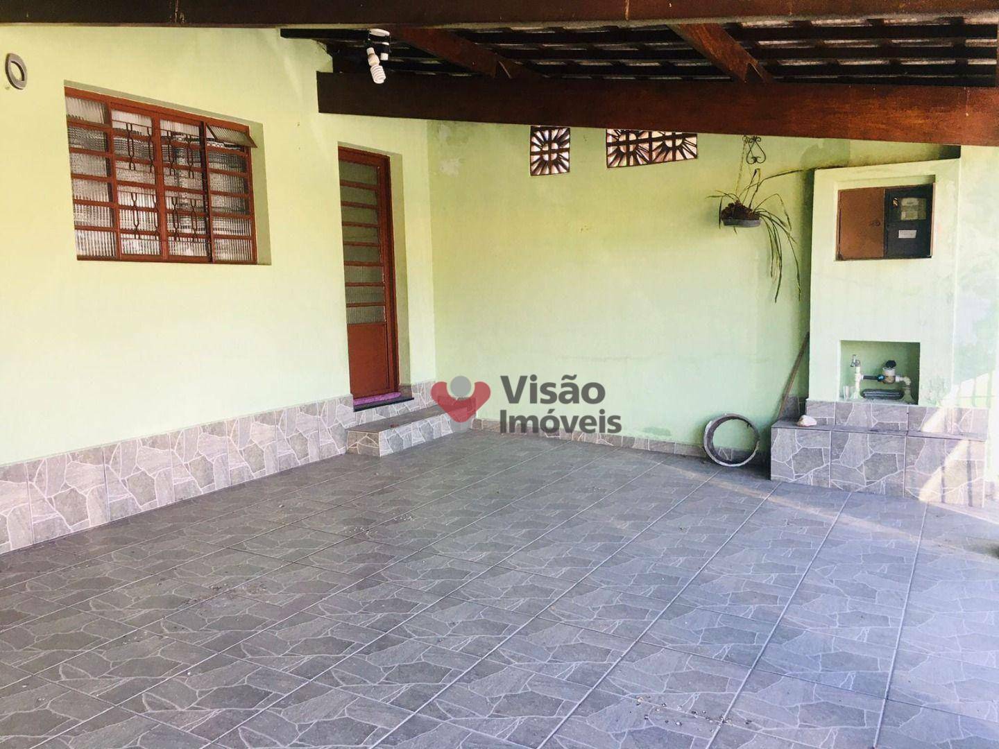 Casa à venda com 3 quartos, 102m² - Foto 1