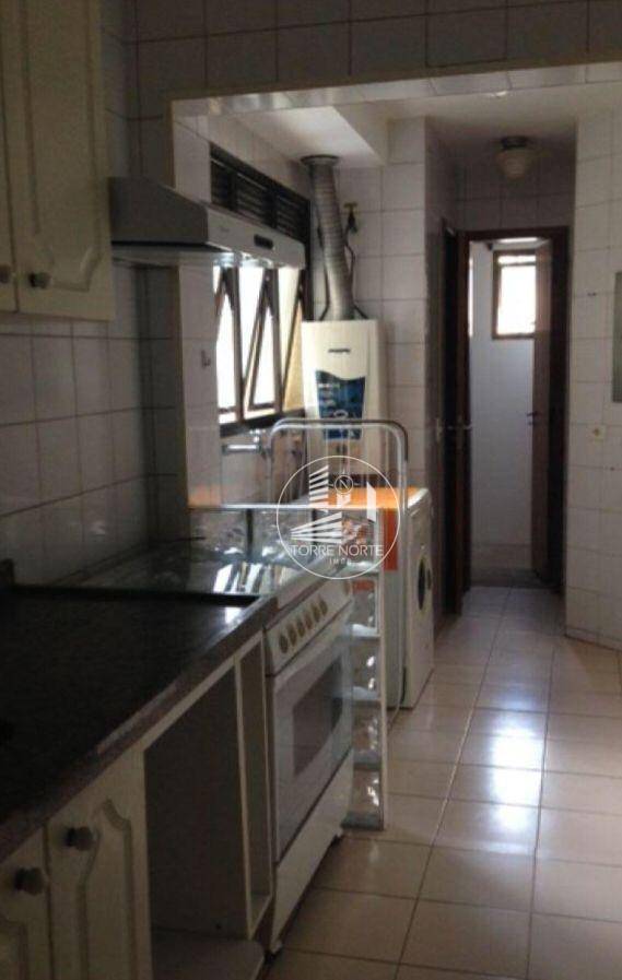 Apartamento à venda com 3 quartos, 96m² - Foto 17