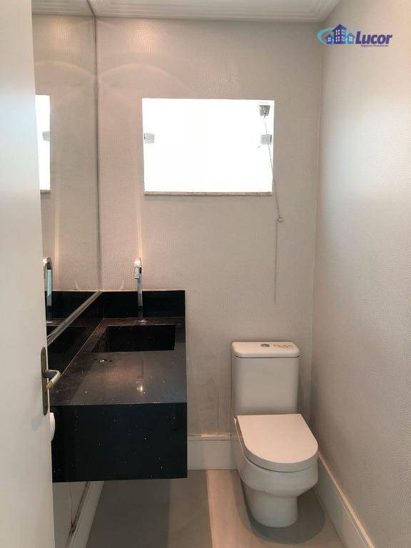 Sobrado à venda com 3 quartos, 270m² - Foto 4