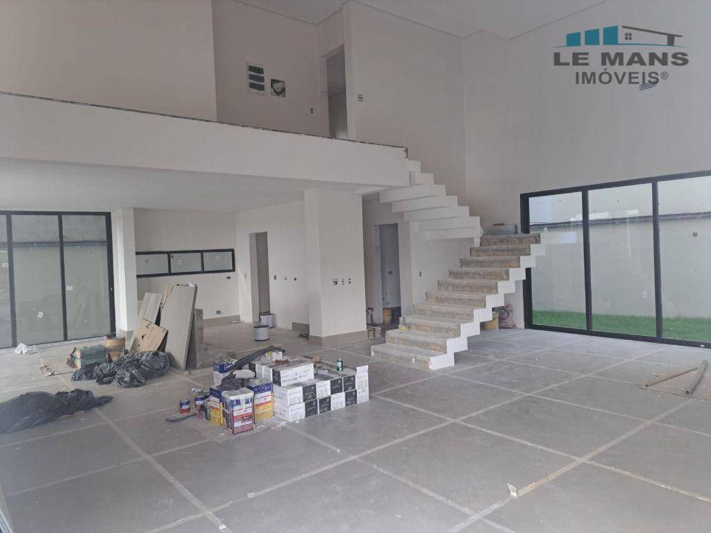 Casa de Condomínio à venda com 3 quartos, 285m² - Foto 3