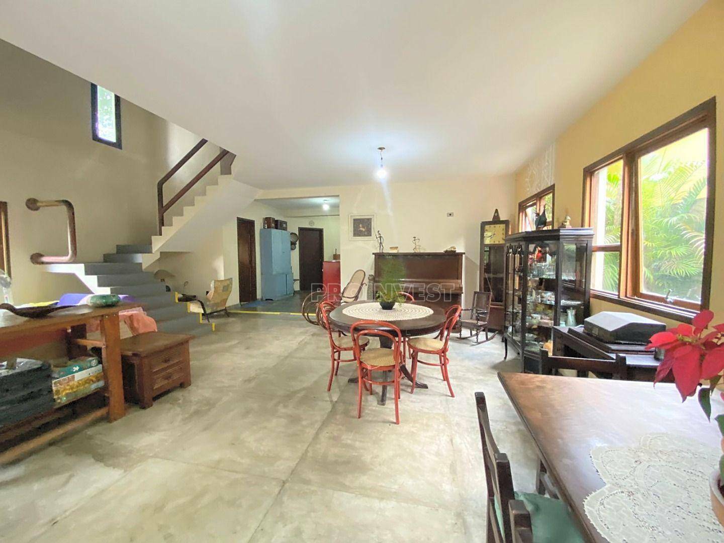 Casa de Condomínio à venda com 4 quartos, 237m² - Foto 3