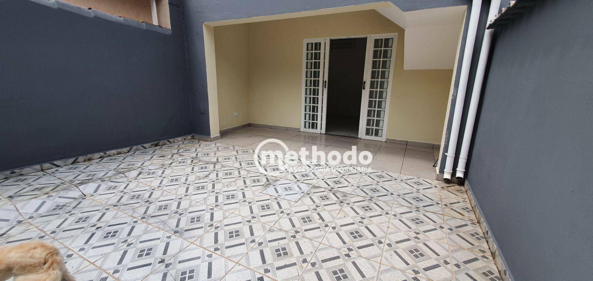 Casa à venda com 6 quartos, 220m² - Foto 17